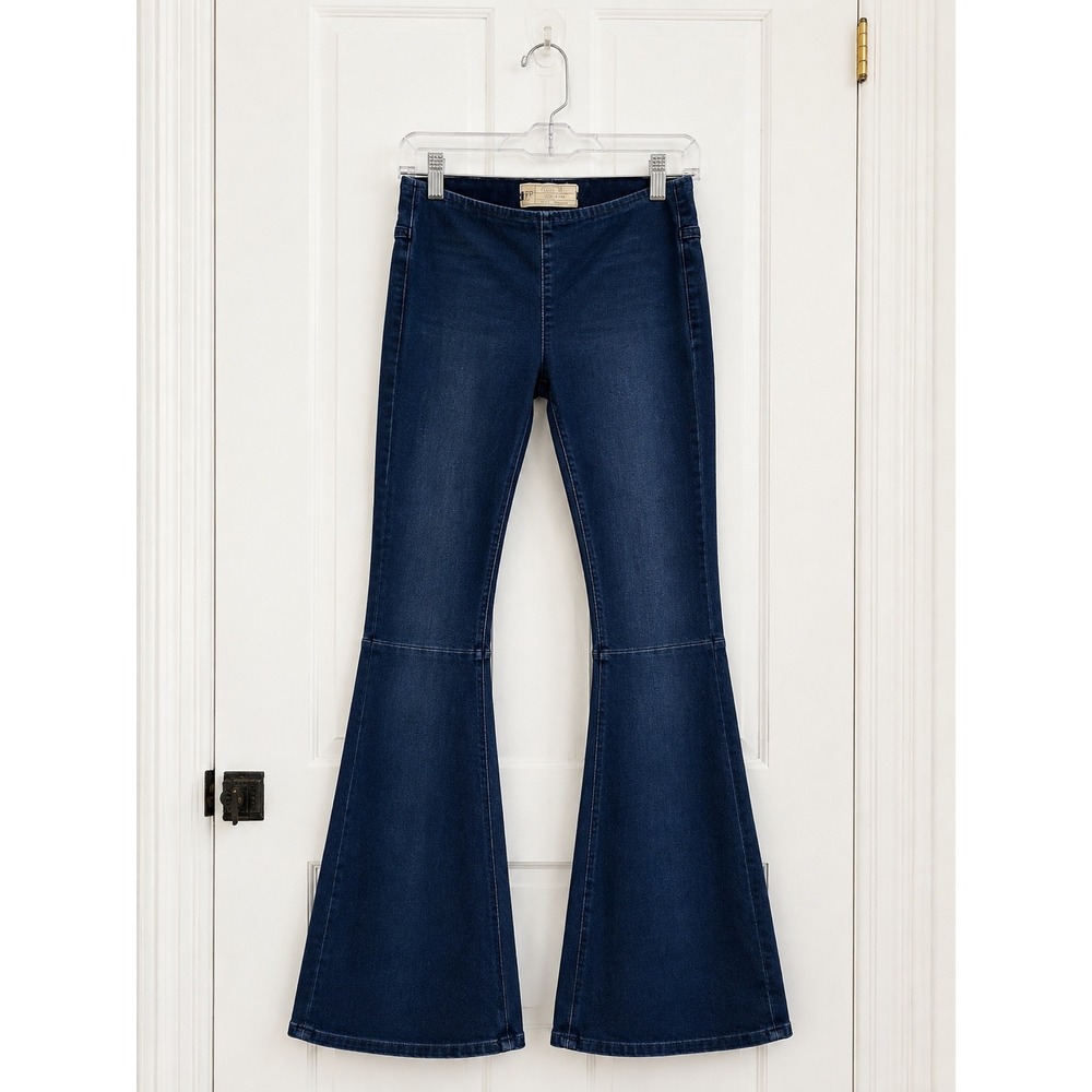 Free People Just Float On Flare Jeans Indigo Blue Pull On Bell Bottom W24R